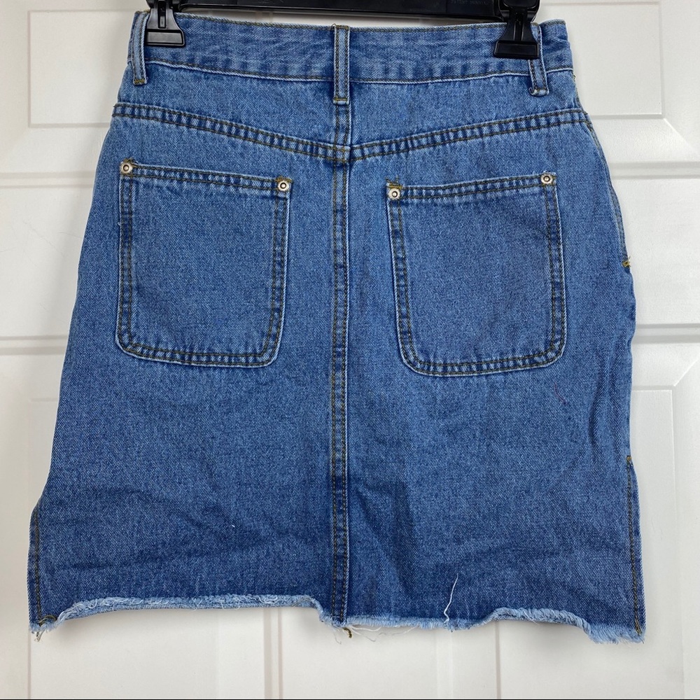 BOOHOO Annabell Ripped Hem Denim Skirt size 2 NWT - Picture 7 of 7